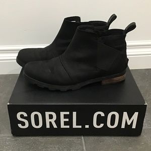 Sorel Emile Waterproof Chelsea Boots size 9.5 Wome